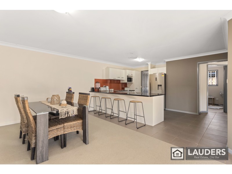 2 Greenbank Way, Old Bar NSW 2430