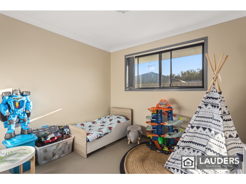 2 Greenbank Way, Old Bar NSW 2430