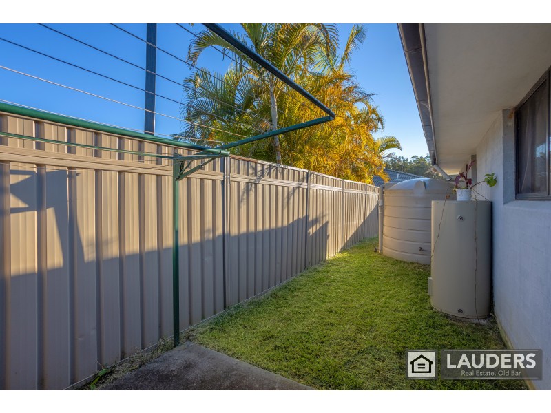 2 Greenbank Way, Old Bar NSW 2430