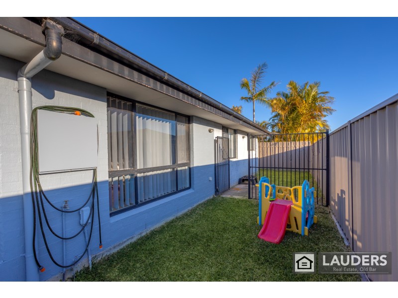 2 Greenbank Way, Old Bar NSW 2430