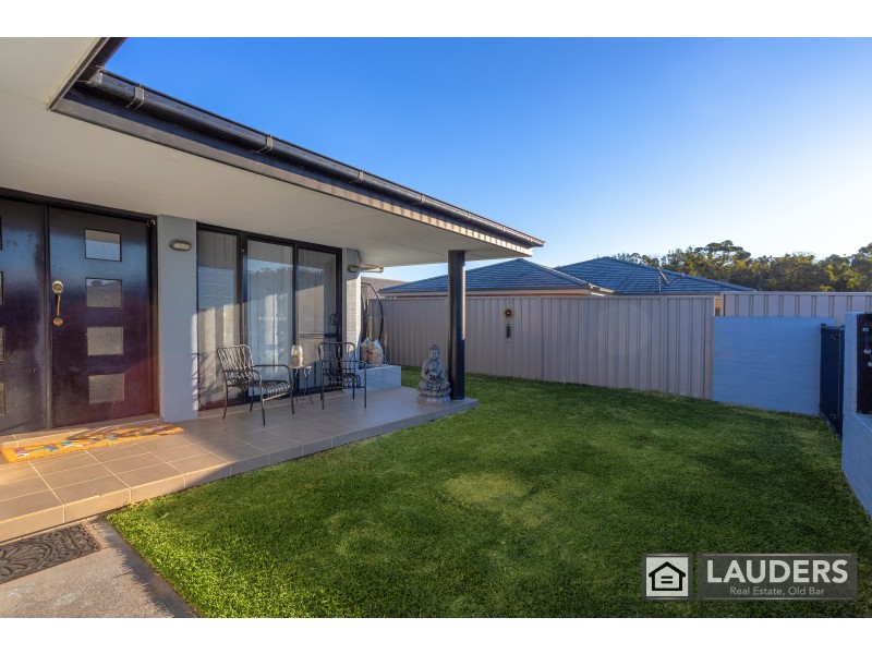 2 Greenbank Way, Old Bar NSW 2430