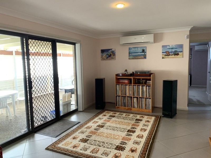 28 Albatross Way, Old Bar NSW 2430