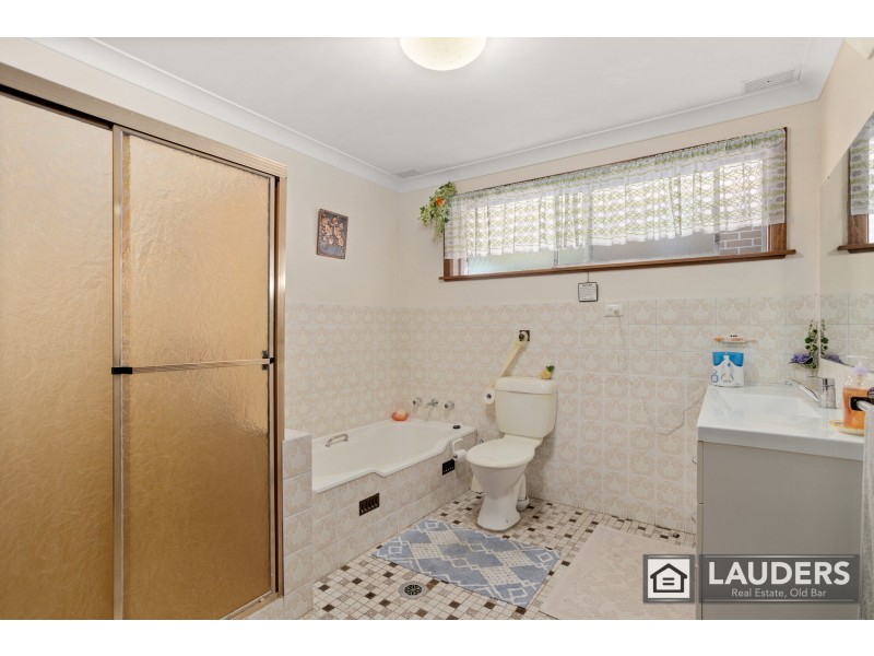 11 Balmaringa Place, Taree NSW 2430