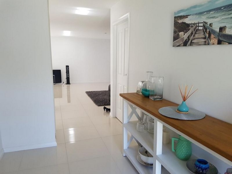 54 Albatross Way, Old Bar NSW 2430