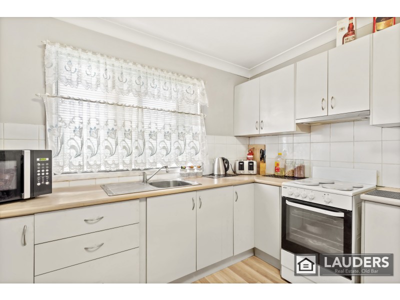 3/39-41 Old Bar Road, Old Bar NSW 2430