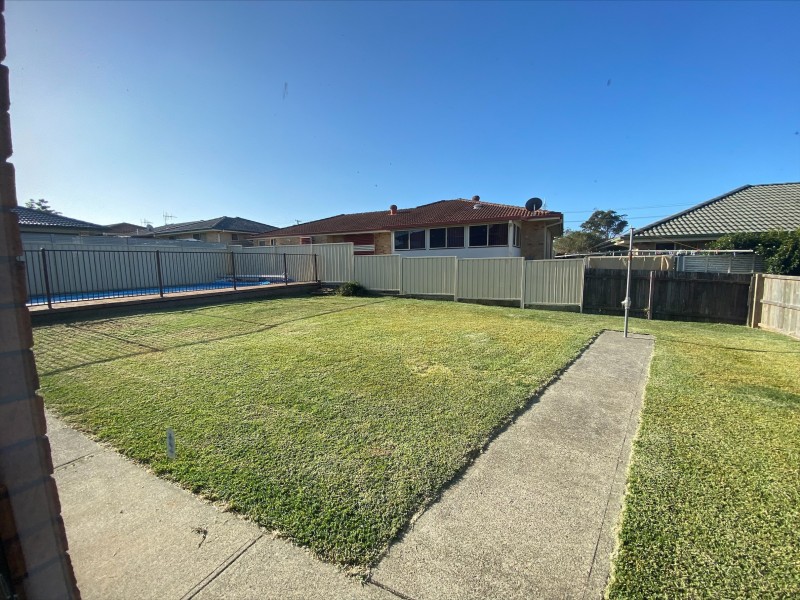 12 Suni Drive, Old Bar NSW 2430