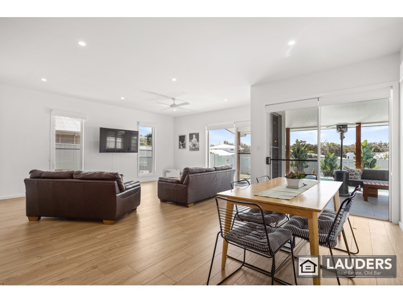 26 Janice Street, Wallabi Point NSW 2430