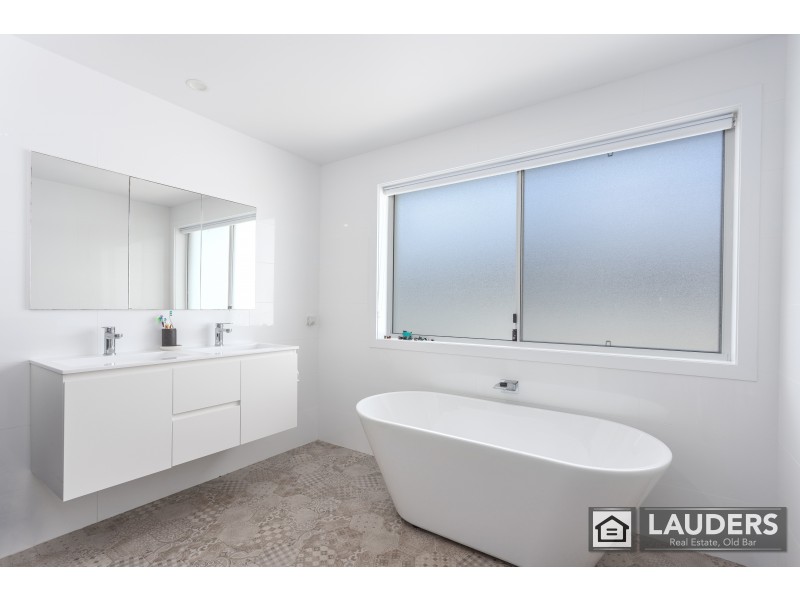 26 Janice Street, Wallabi Point NSW 2430