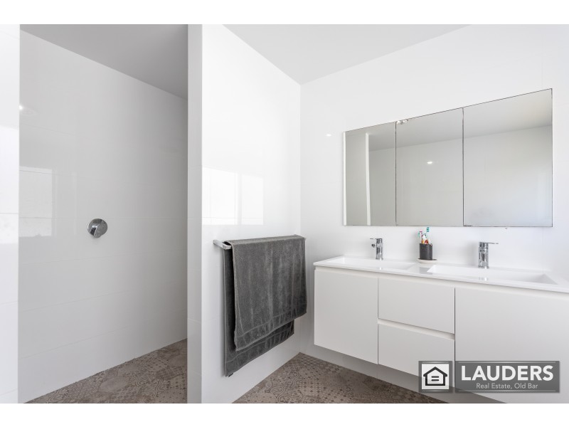 26 Janice Street, Wallabi Point NSW 2430