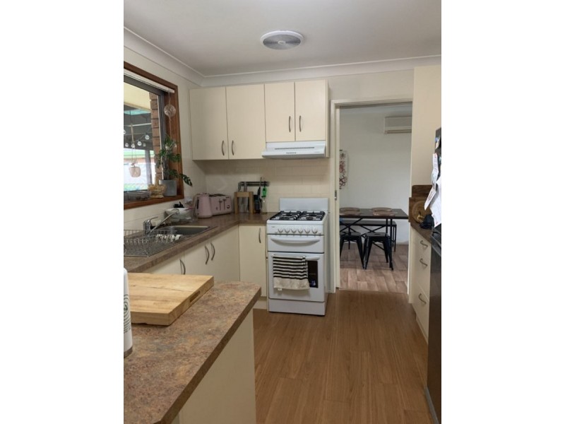 7 Oceanic Place, Old Bar NSW 2430