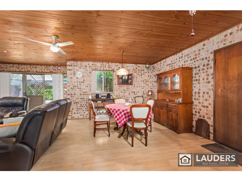 18 Smith Street, Old Bar NSW 2430