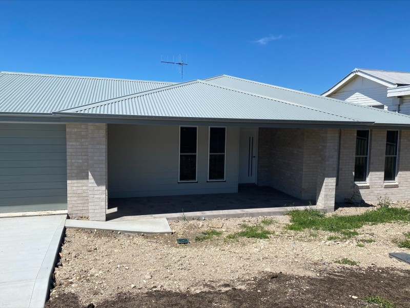 18 Albert Lane, Taree NSW 2430
