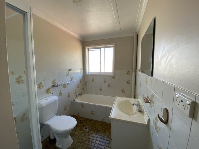 4/55 Old Bar Road, Old Bar NSW 2430