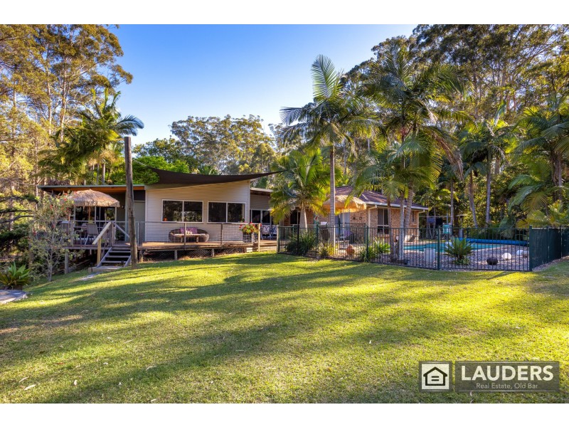 15 Scotts Road, Mitchells Island NSW 2430