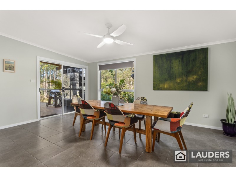 15 Scotts Road, Mitchells Island NSW 2430