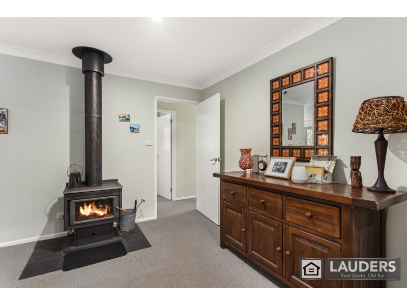 15 Scotts Road, Mitchells Island NSW 2430