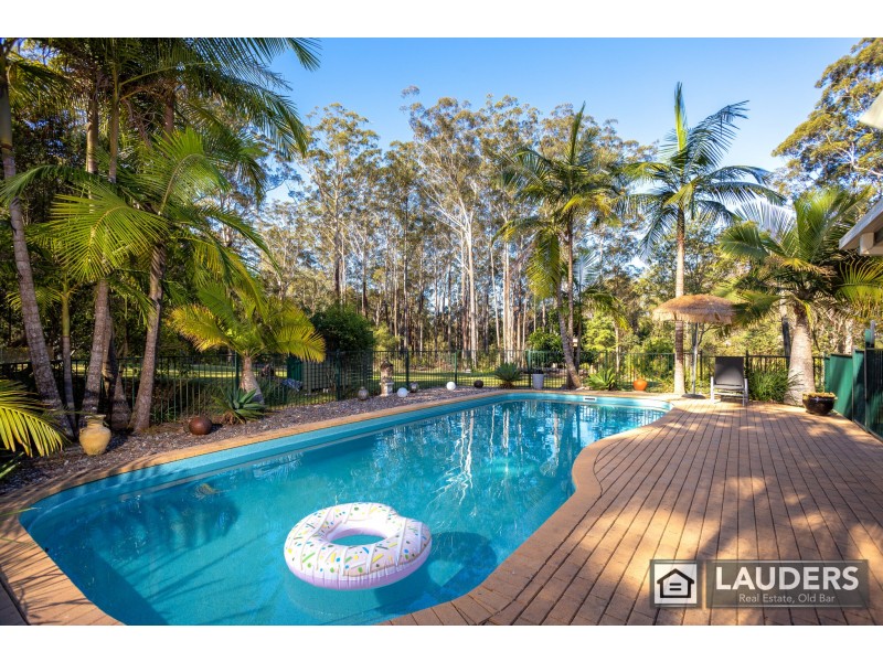 15 Scotts Road, Mitchells Island NSW 2430