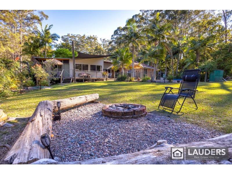 15 Scotts Road, Mitchells Island NSW 2430
