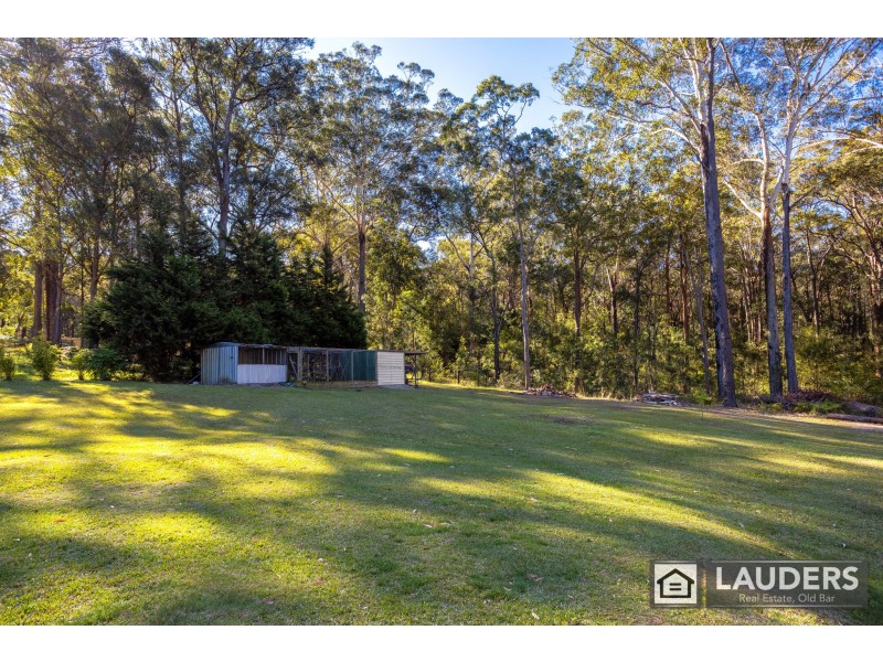 15 Scotts Road, Mitchells Island NSW 2430
