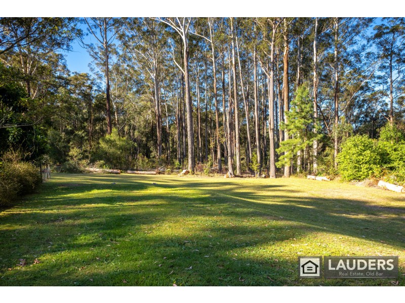 15 Scotts Road, Mitchells Island NSW 2430