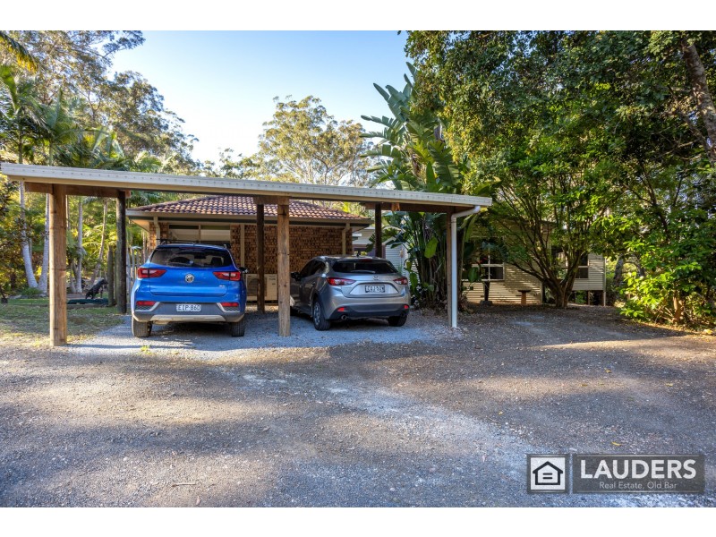 15 Scotts Road, Mitchells Island NSW 2430