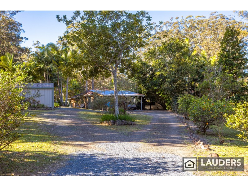 15 Scotts Road, Mitchells Island NSW 2430
