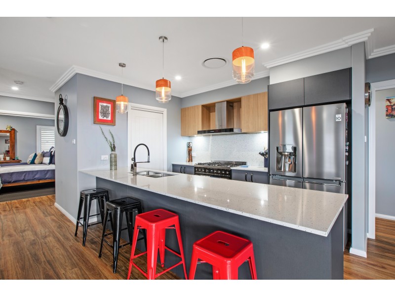 7 Ondaroo Crest, Old Bar NSW 2430