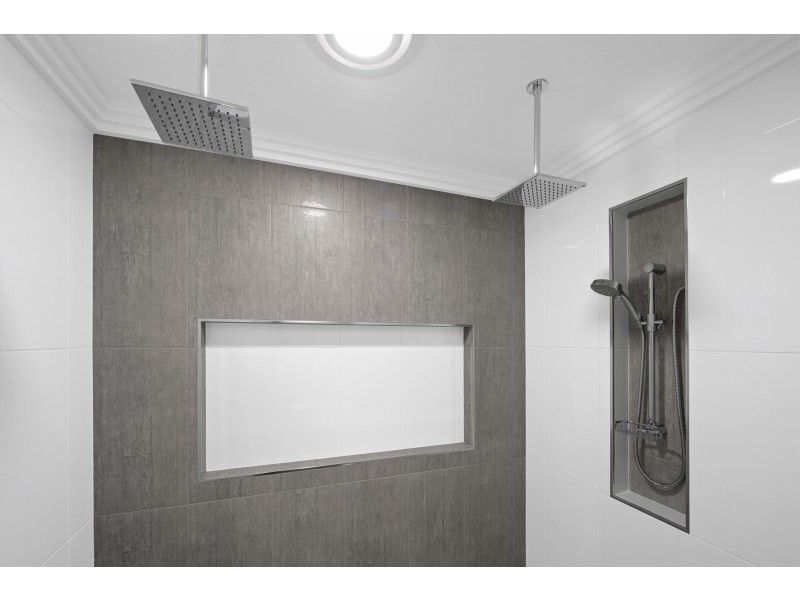 7 Ondaroo Crest, Old Bar NSW 2430