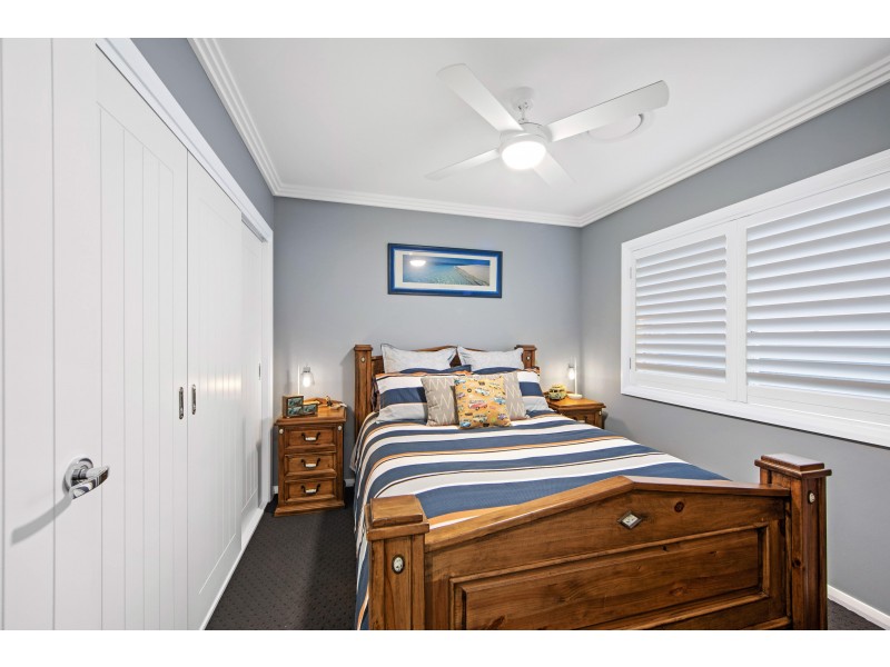 7 Ondaroo Crest, Old Bar NSW 2430