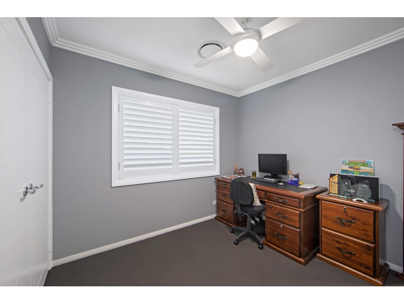 7 Ondaroo Crest, Old Bar NSW 2430