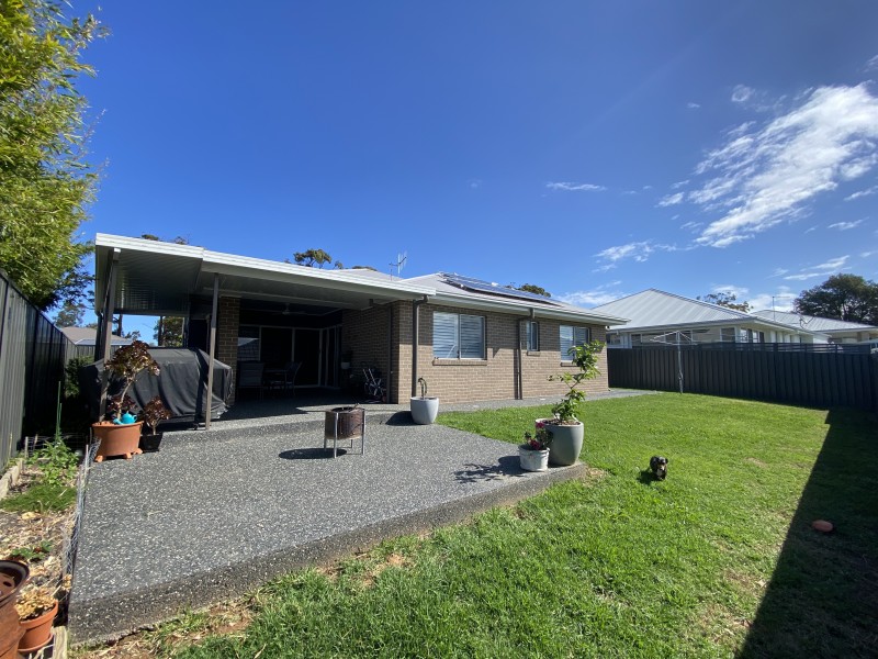 7 Ondaroo Crest, Old Bar NSW 2430