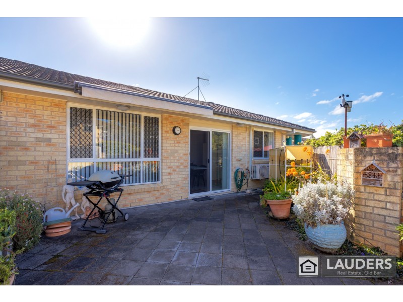 2/6 Bryan Street, Old Bar NSW 2430