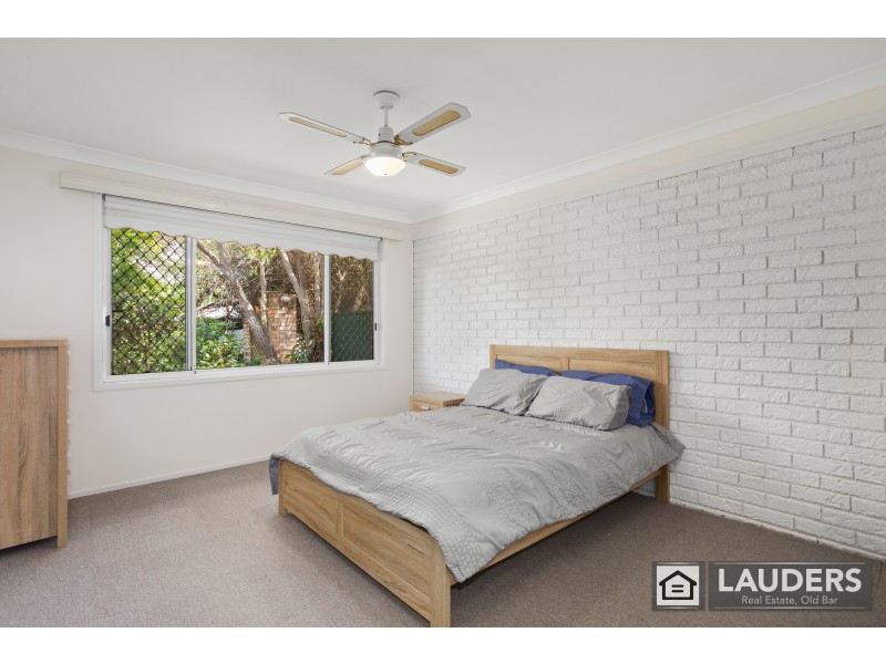 1/3 Wyden Street, Old Bar NSW 2430