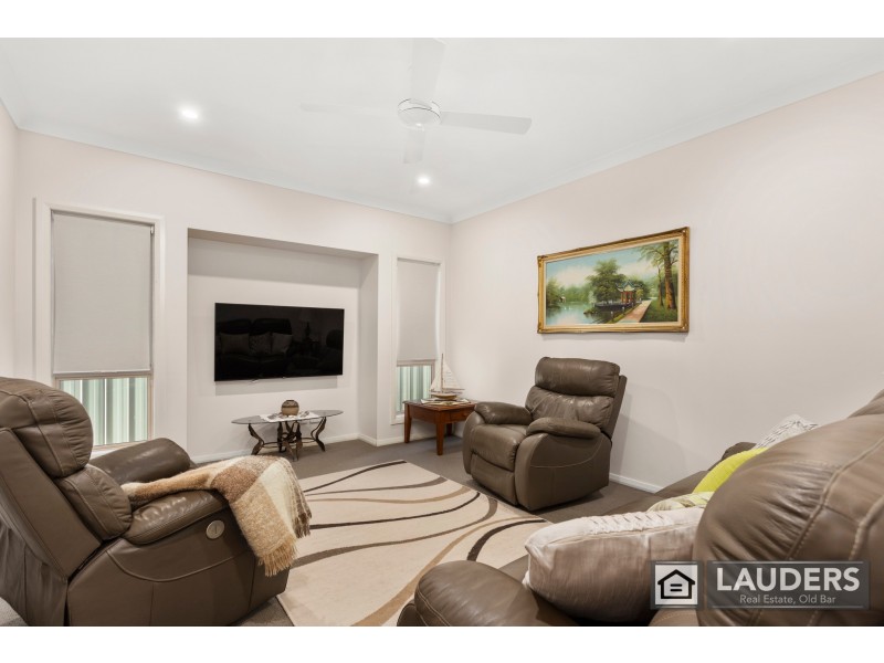60 Bluehaven Drive, Old Bar NSW 2430
