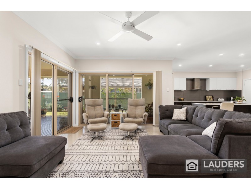 60 Bluehaven Drive, Old Bar NSW 2430