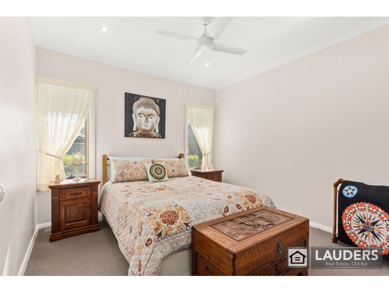 60 Bluehaven Drive, Old Bar NSW 2430