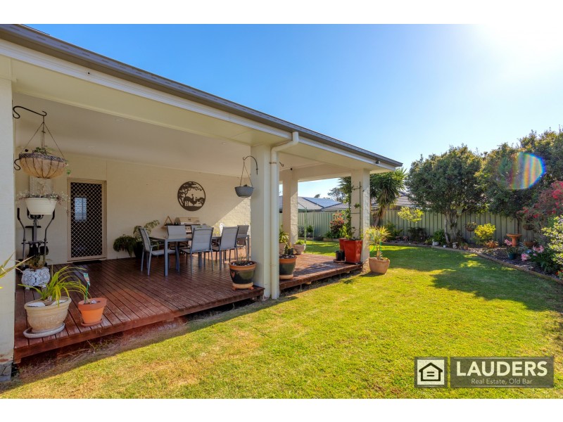 60 Bluehaven Drive, Old Bar NSW 2430