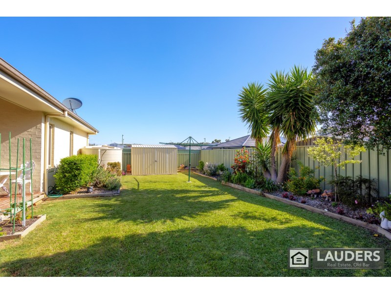 60 Bluehaven Drive, Old Bar NSW 2430