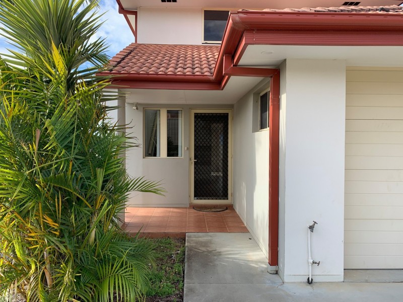 1/2 Mistral Place, Old Bar NSW 2430