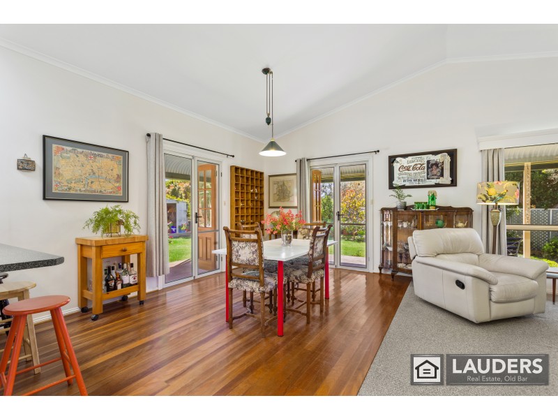 5 Laurina Close, Old Bar NSW 2430