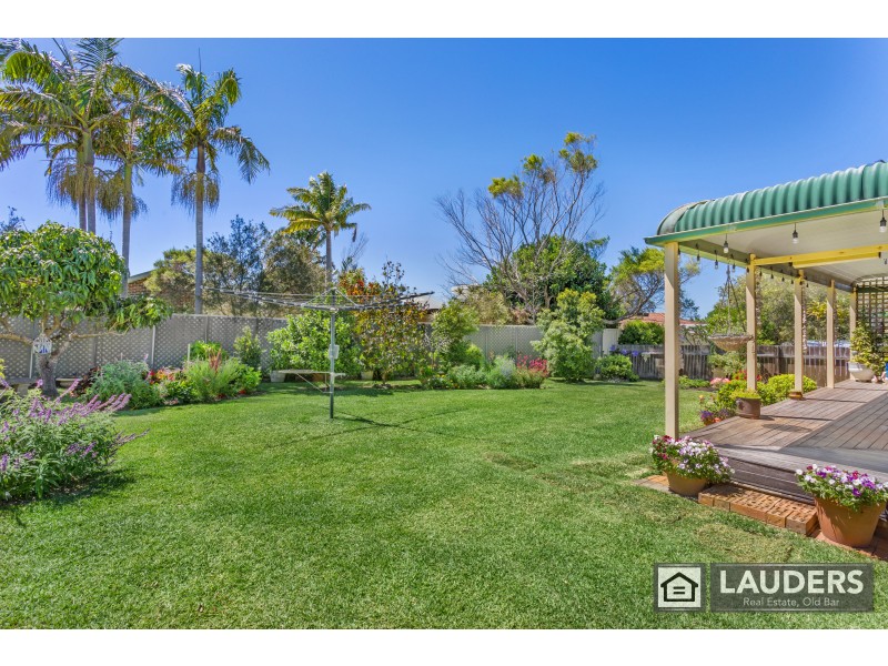 5 Laurina Close, Old Bar NSW 2430
