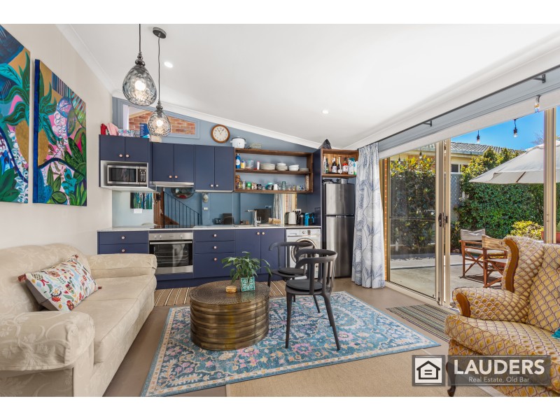 5 Laurina Close, Old Bar NSW 2430