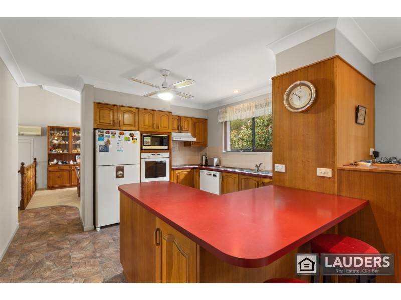 82 Waterman Street, Old Bar NSW 2430