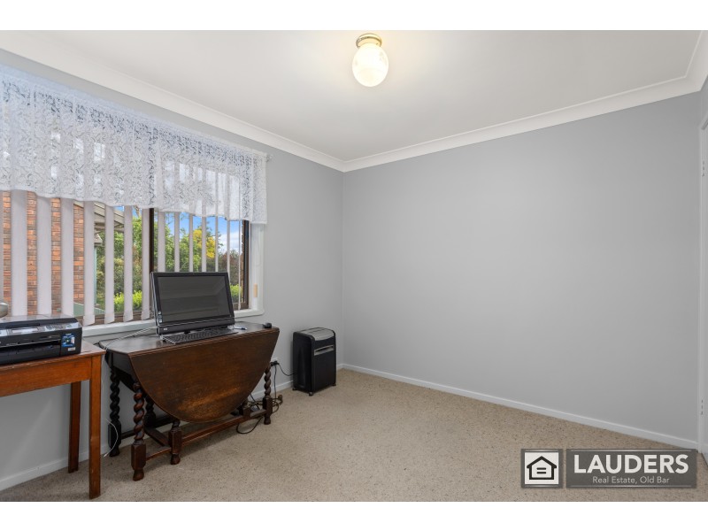 82 Waterman Street, Old Bar NSW 2430