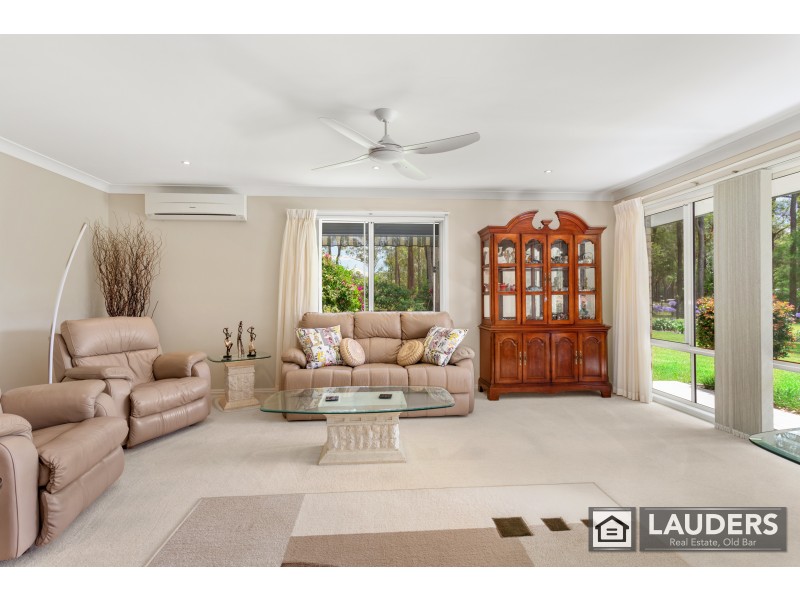 135 Heron Road, Old Bar NSW 2430