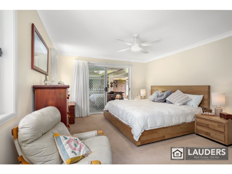 135 Heron Road, Old Bar NSW 2430