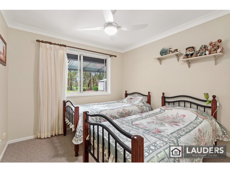 135 Heron Road, Old Bar NSW 2430