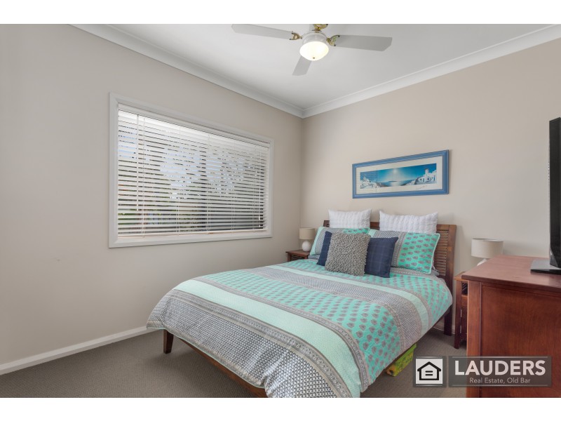26 Wyden Street, Old Bar NSW 2430