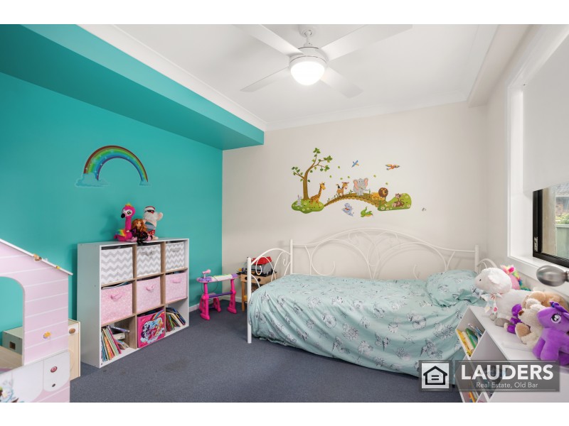 50 Hall Street, Old Bar NSW 2430