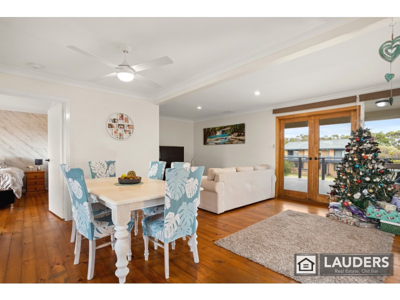 50 Hall Street, Old Bar NSW 2430